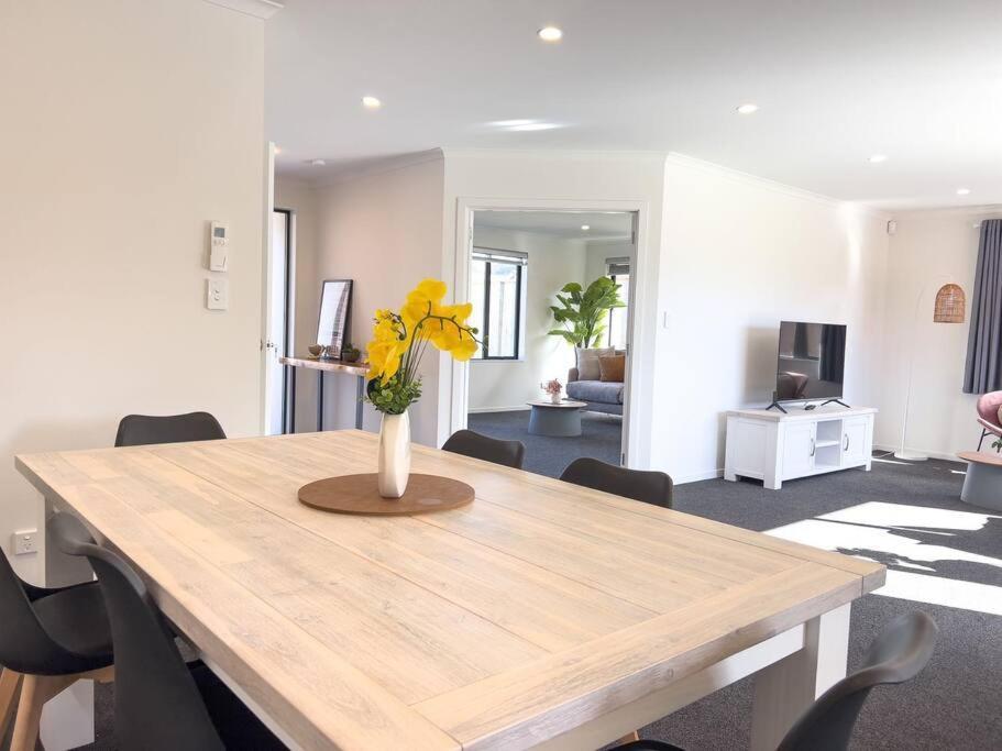 Peaceful 5 Bedrooms Retreat 罗托鲁阿 外观 照片